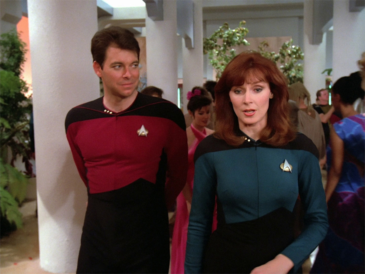 Blogging The Next Generation: “Encounter at Farpoint”